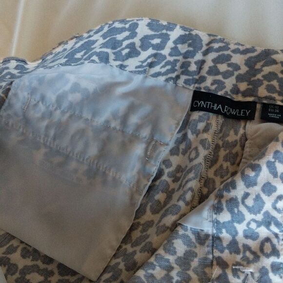 Cynthia Rowley Linen Leopard Shorts - Picture 12 of 13